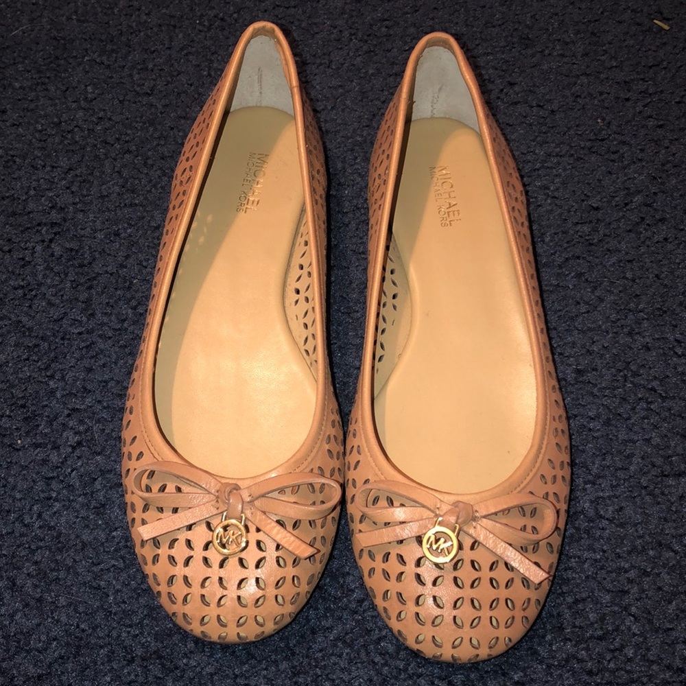 Micheal Kors shoes only worn once!